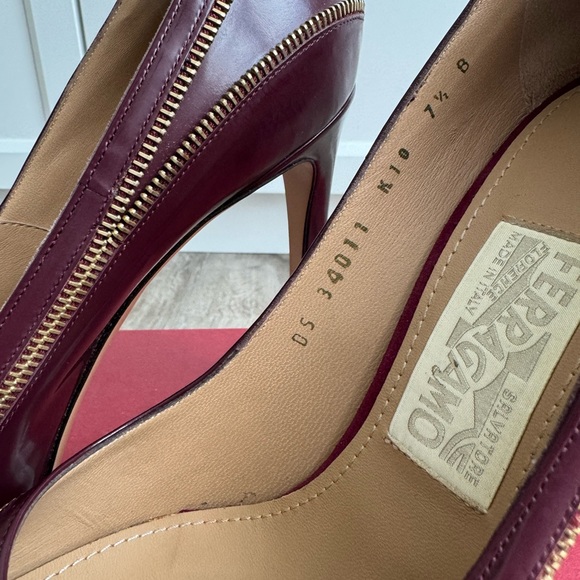 Salvatore Ferragamo Rory Bem Corniola Calf Shoes 7.5B in Burgundy - Picture 5 of 6